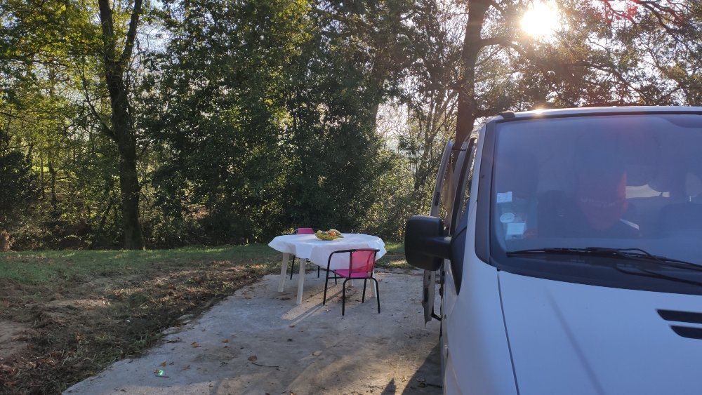 Aire camping-car à Balansun (64300) - Photo 10